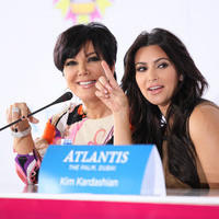 Kim Kardashian and Kris Jenner at the press conference for the launch of Millions Of Milkshakes | Picture 101748